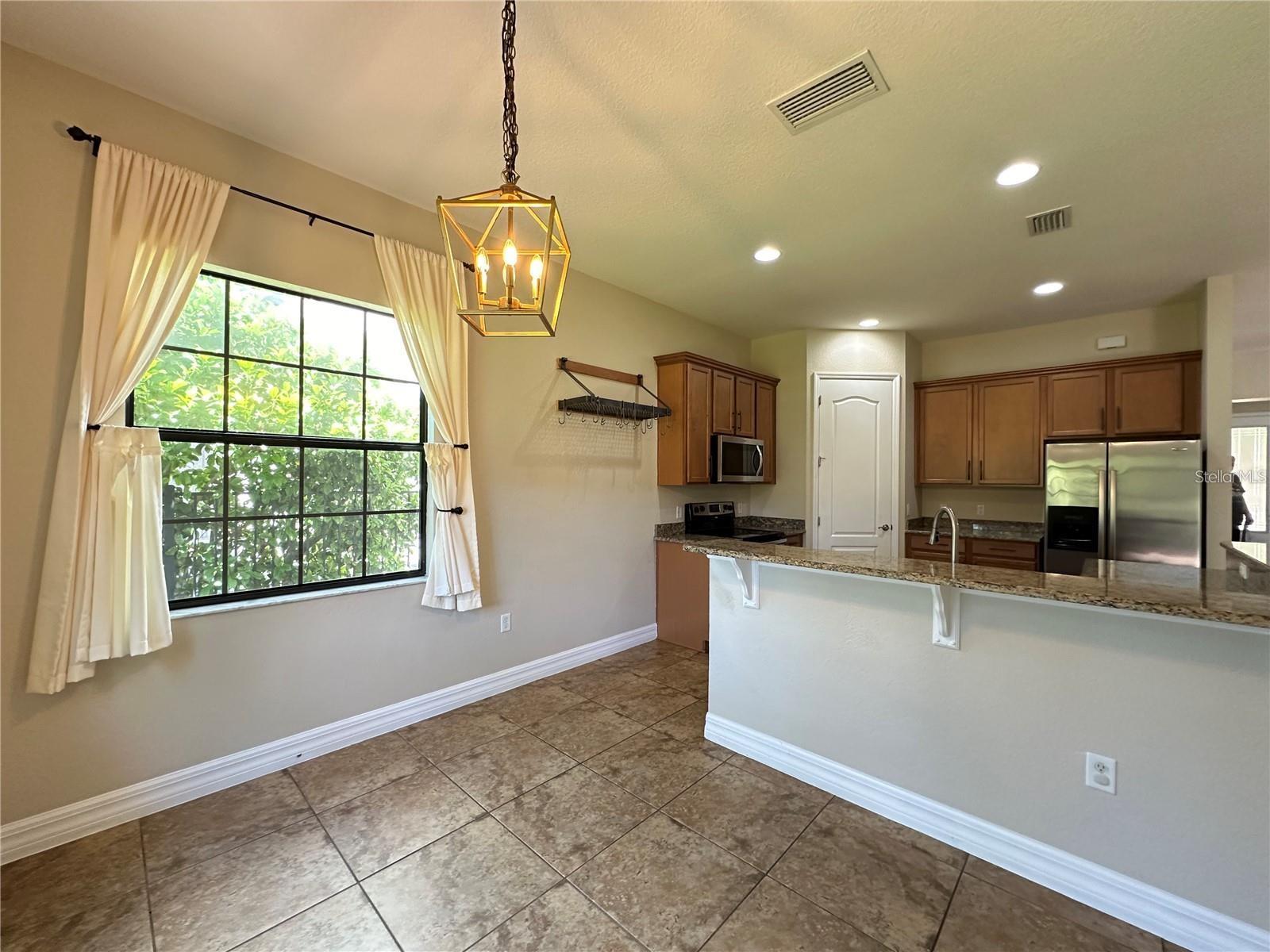 EAGLE CRK PH 01C-VLG D - Residential Lease