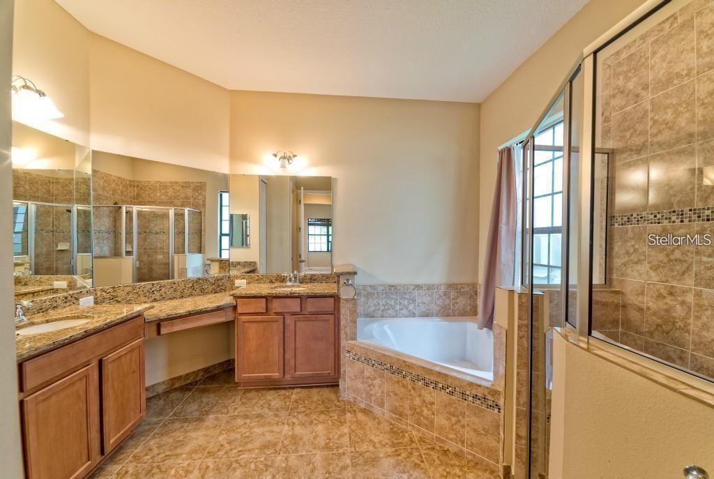 EAGLE CRK PH 01C-VLG D - Residential Lease