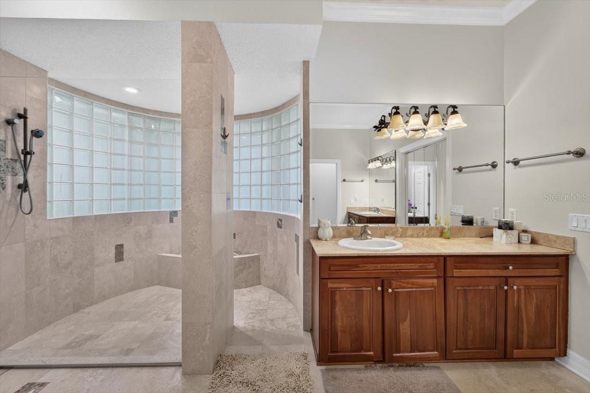 THE RESERVE AT TAMPA PALMS - Residential