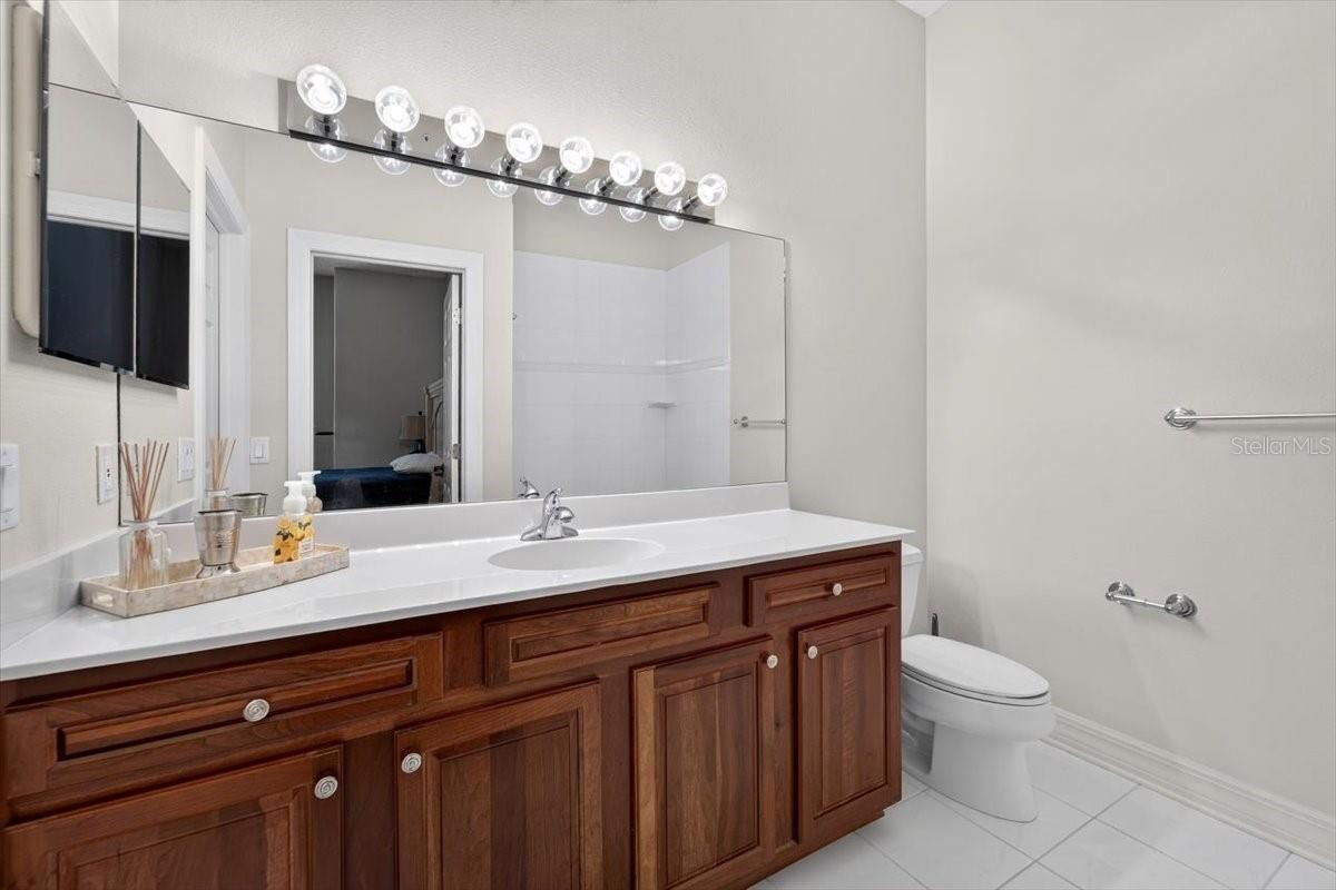THE RESERVE AT TAMPA PALMS - Residential