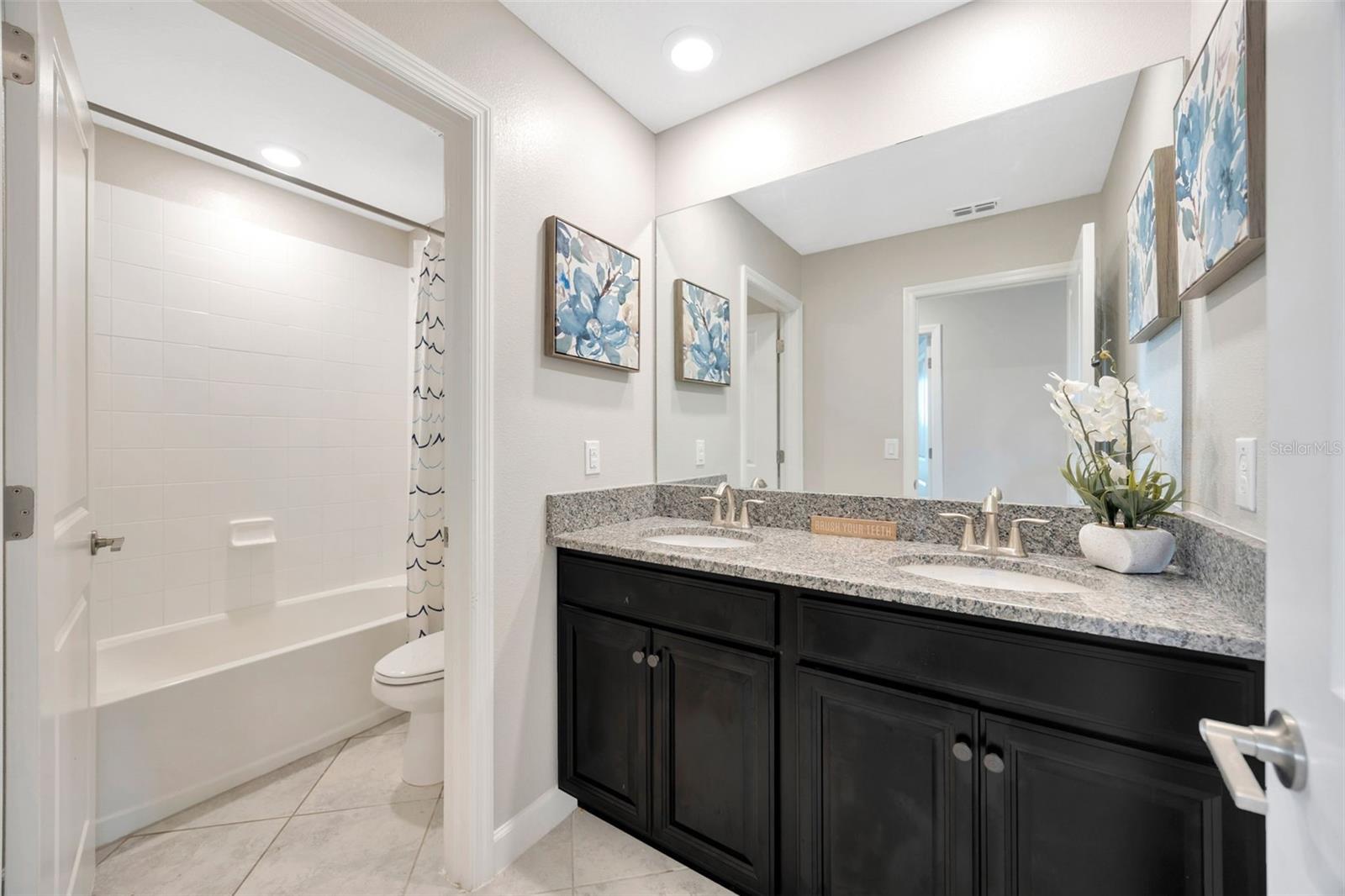 RIVERCREST LAKES - Residential