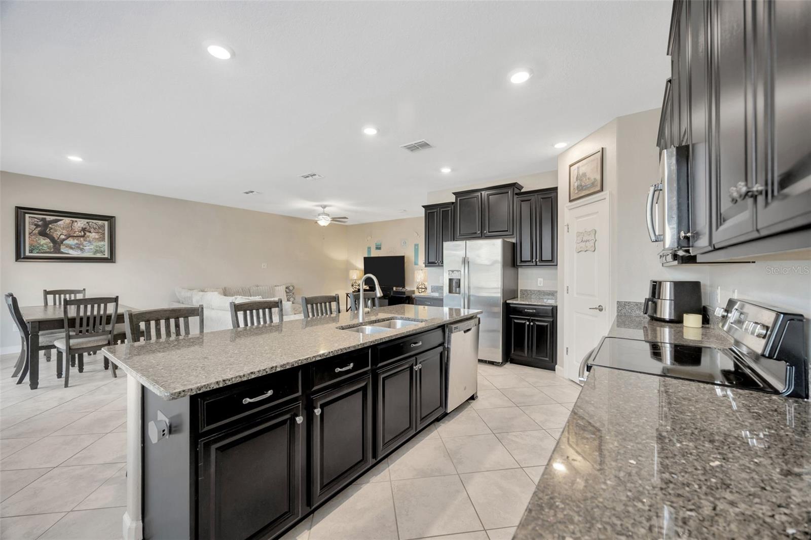 RIVERCREST LAKES - Residential