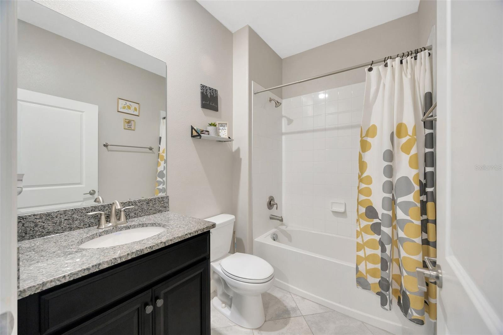 RIVERCREST LAKES - Residential