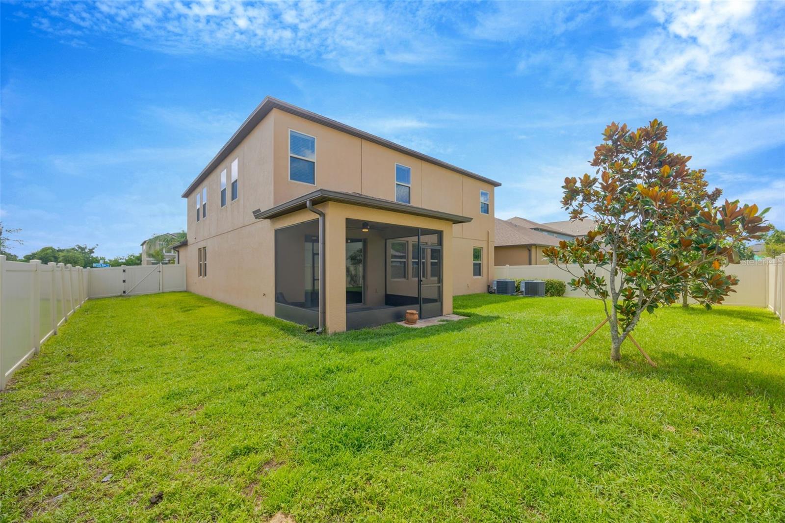 RIVERCREST LAKES - Residential