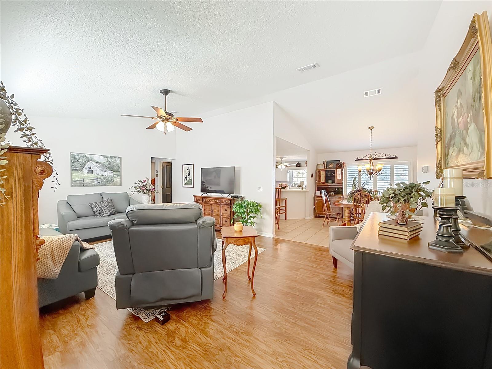 FOXBOROUGH FARMS - Residential
