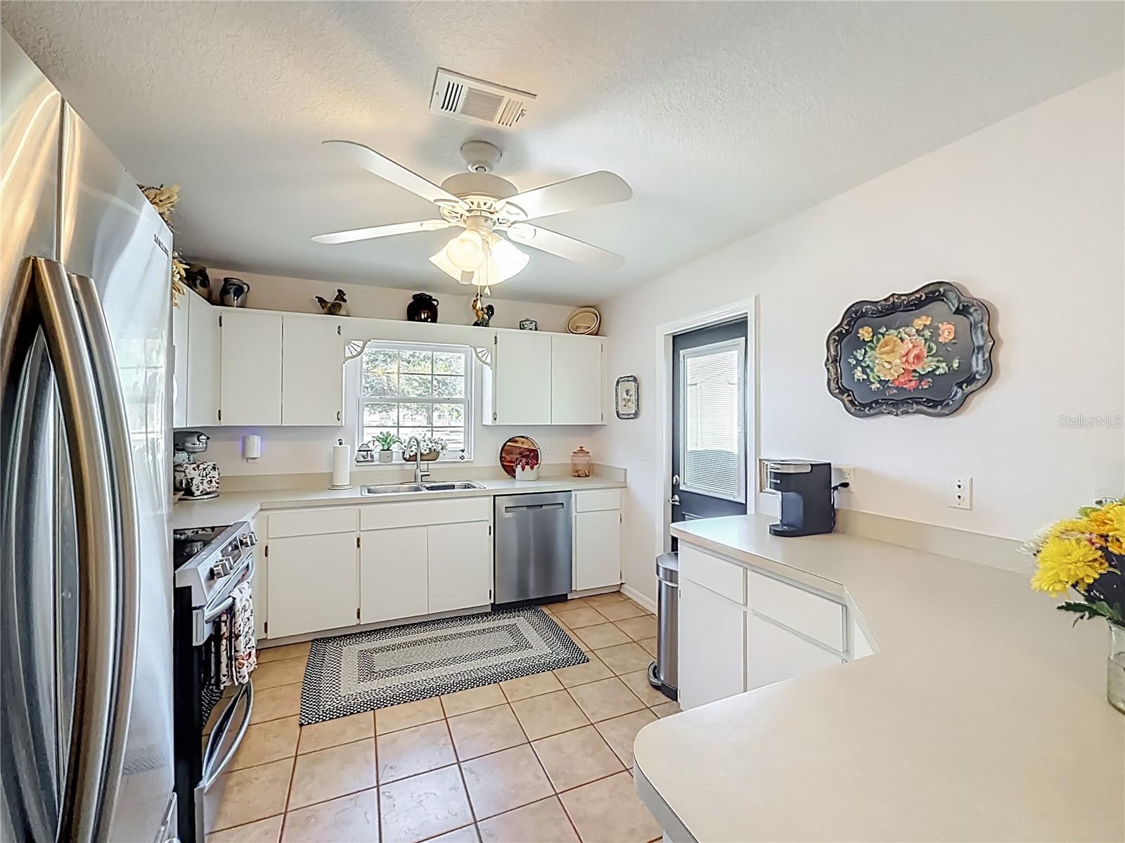 FOXBOROUGH FARMS - Residential