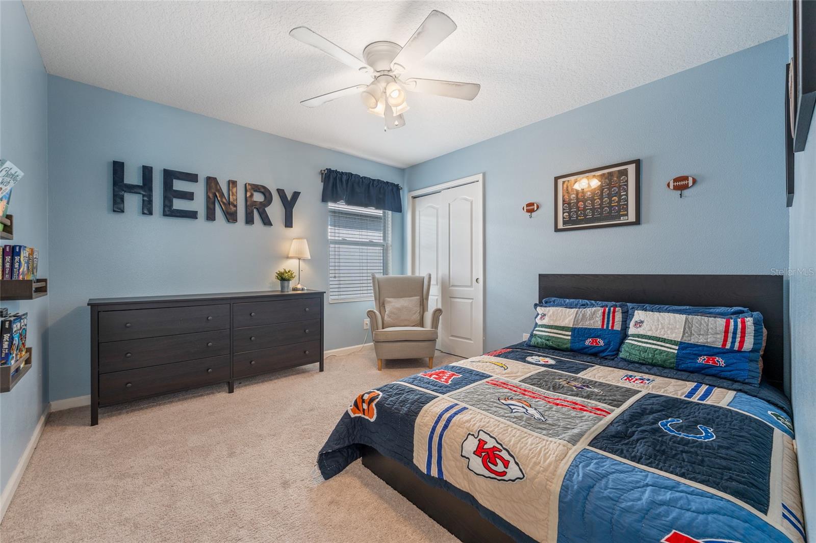 SUMMERLAKE GROVES - Residential