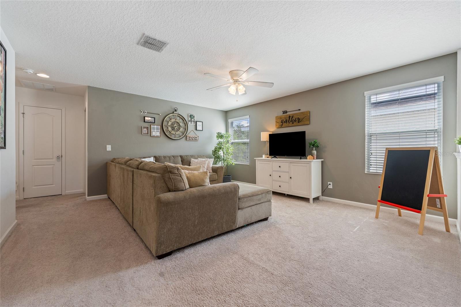 SUMMERLAKE GROVES - Residential