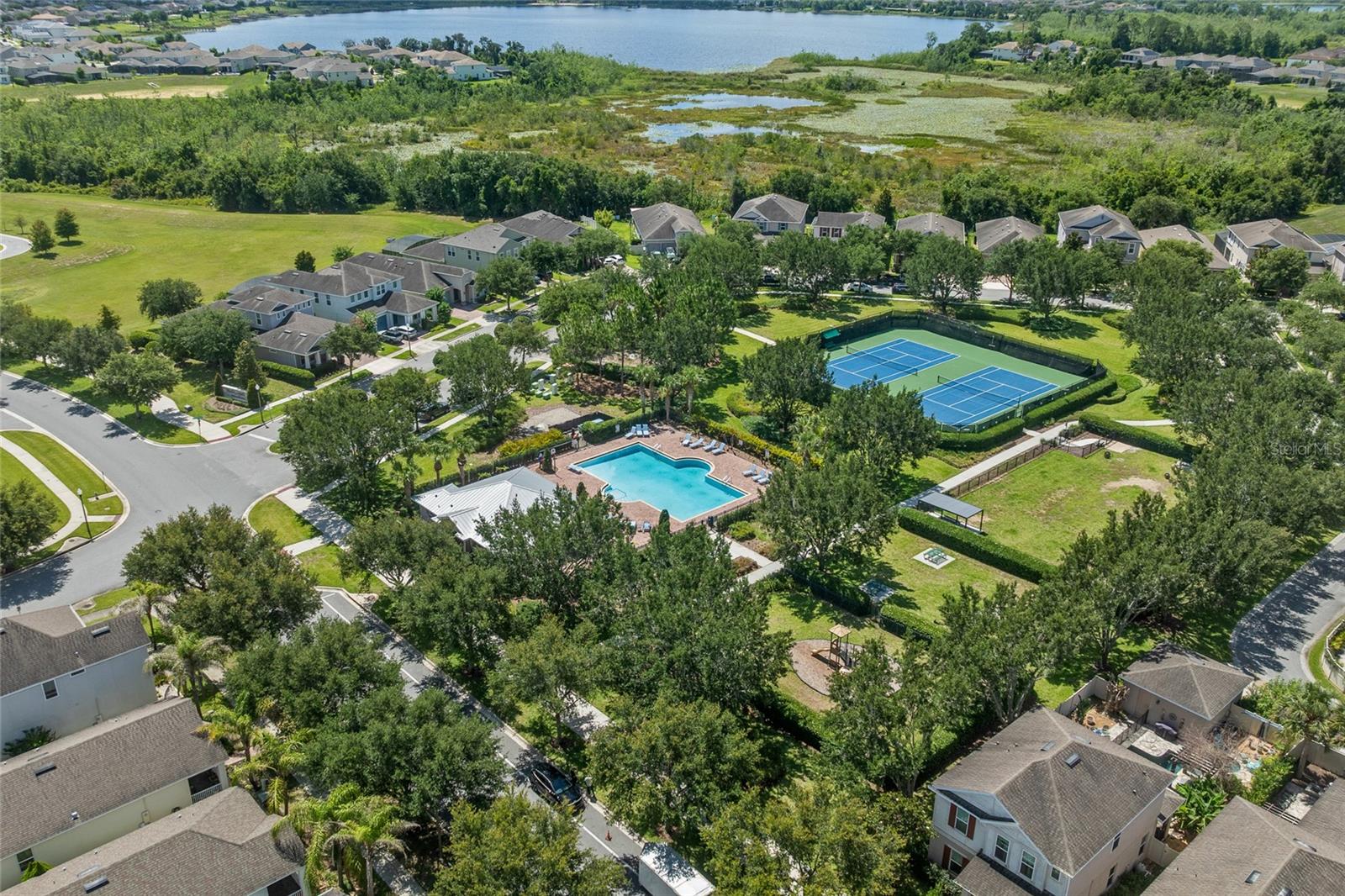 SUMMERLAKE GROVES - Residential
