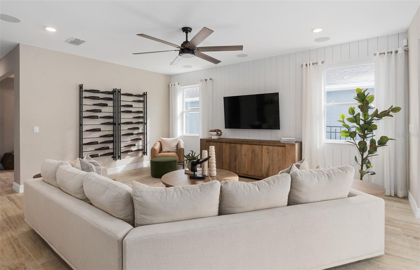 WILLOW RIDGE - Residential
