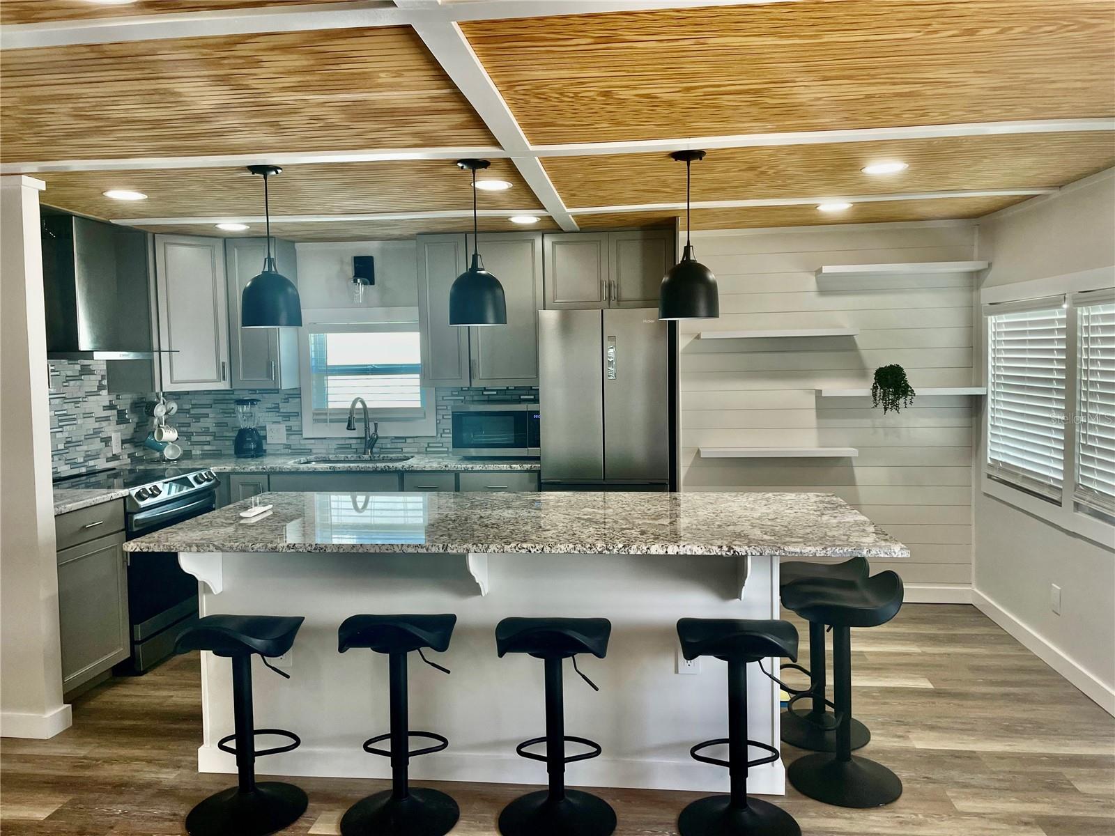 GULFSHORE OF LONGBOAT KEY - Residential