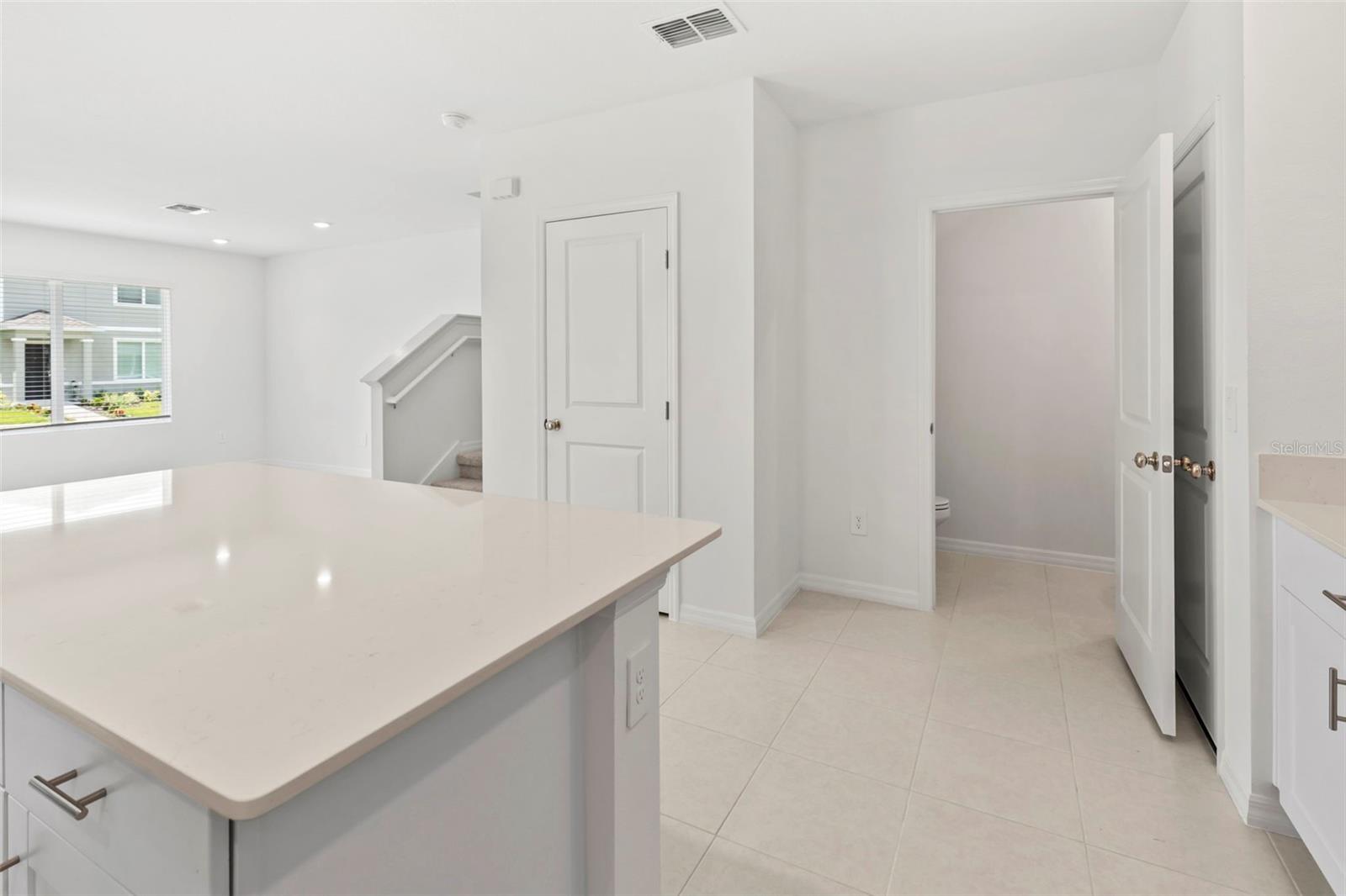 GLADESONG - Residential Lease