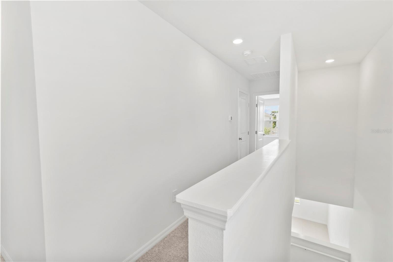GLADESONG - Residential Lease