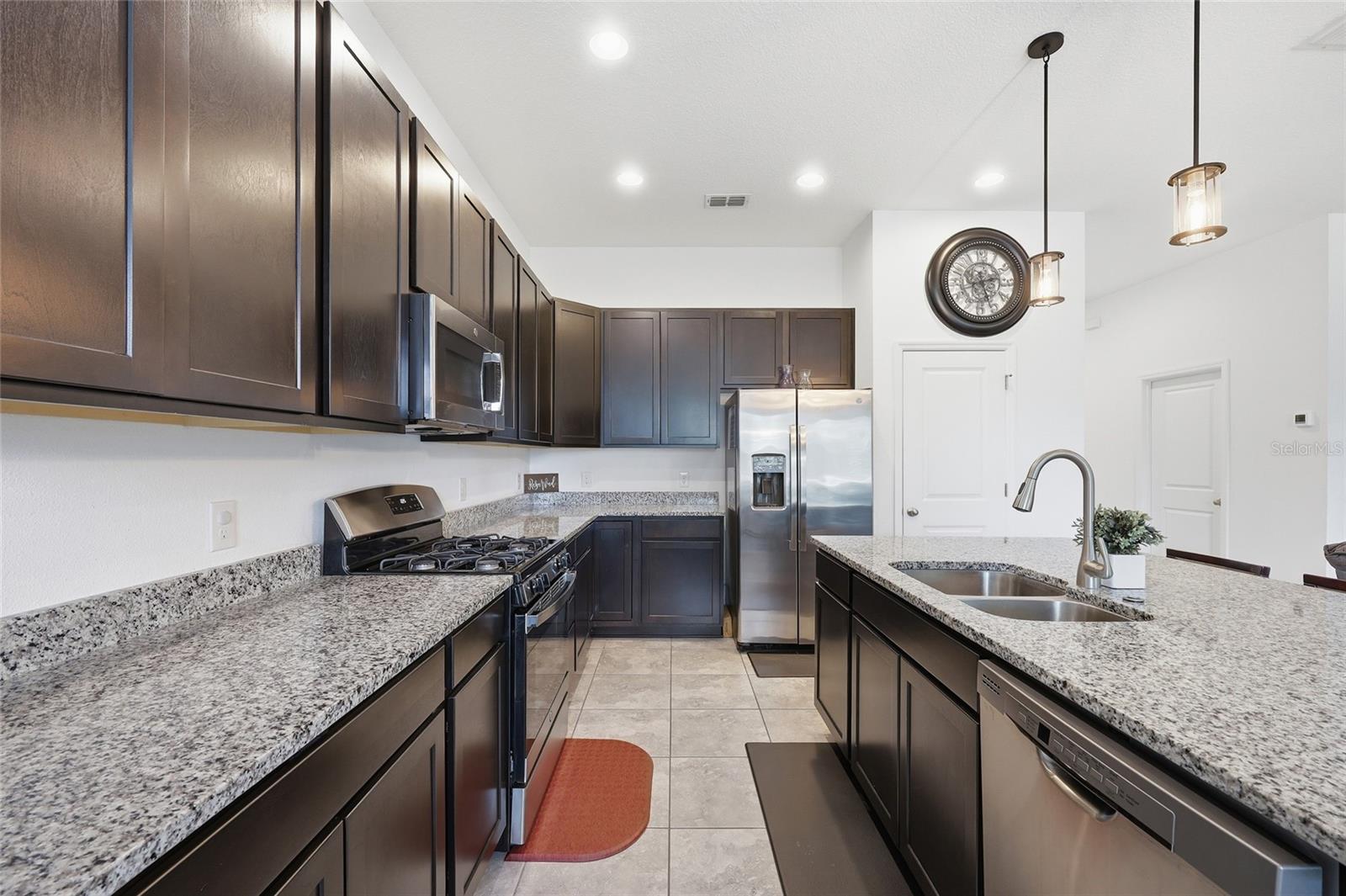 OCOEE LNDGS - Residential
