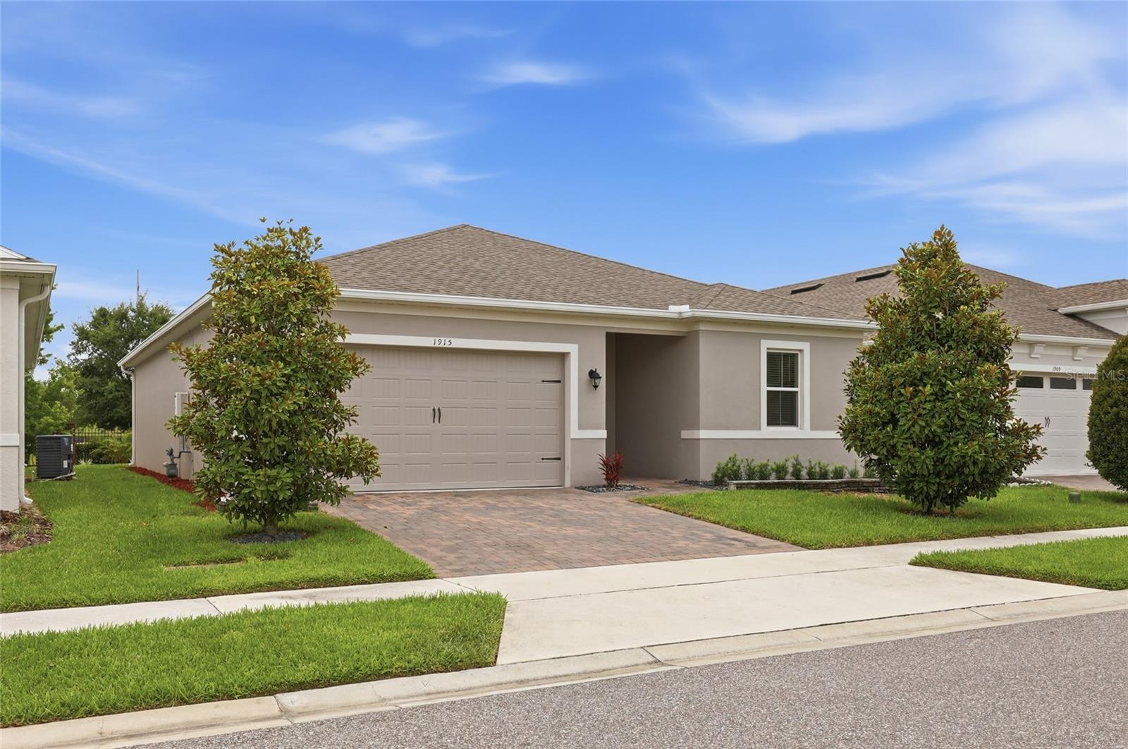 OCOEE LNDGS - Residential
