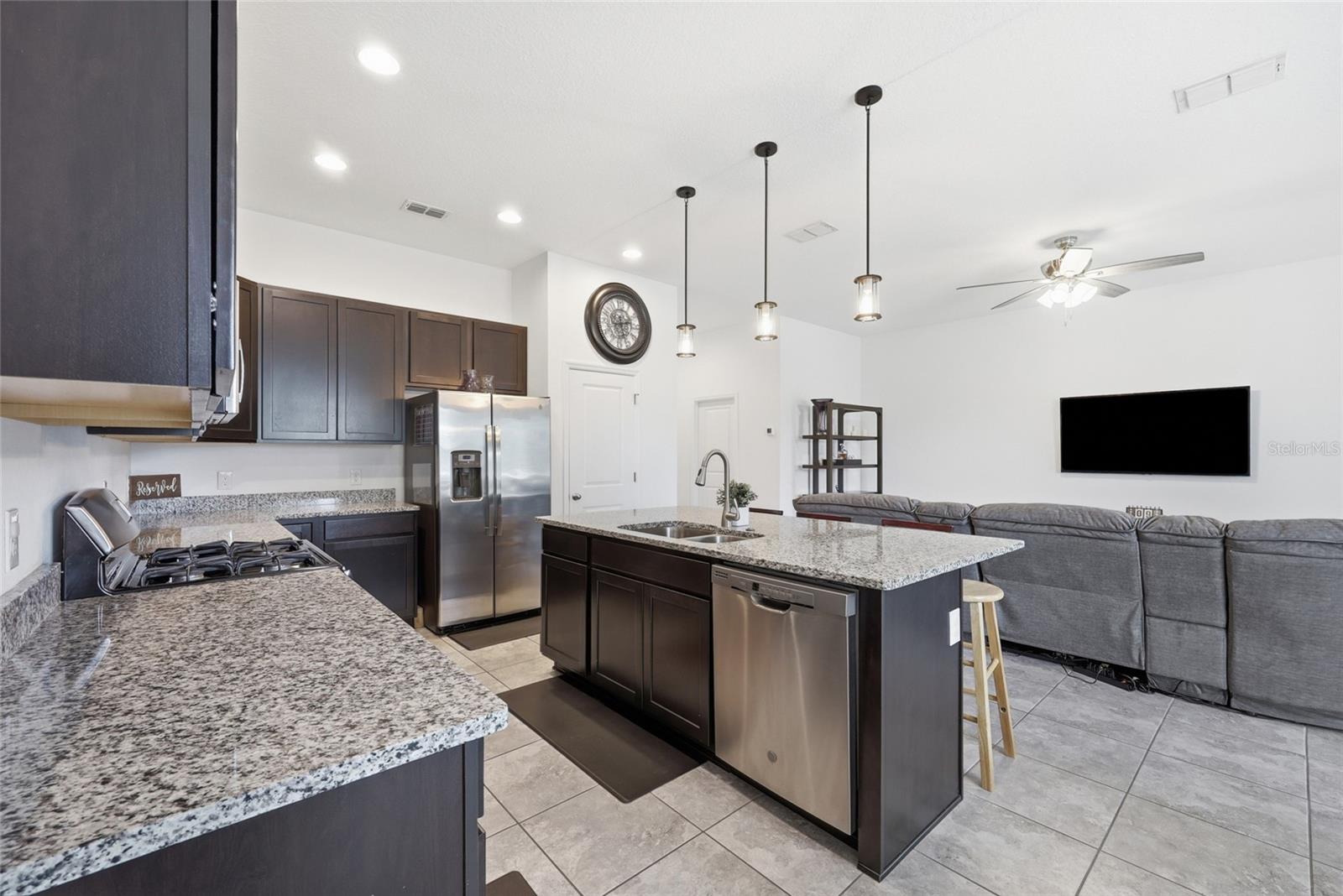 OCOEE LNDGS - Residential