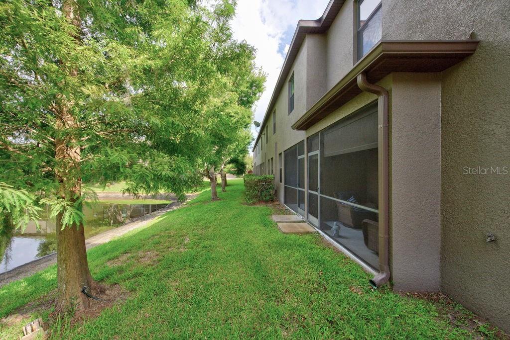 HIDDEN OAKS TWNHMS - Residential