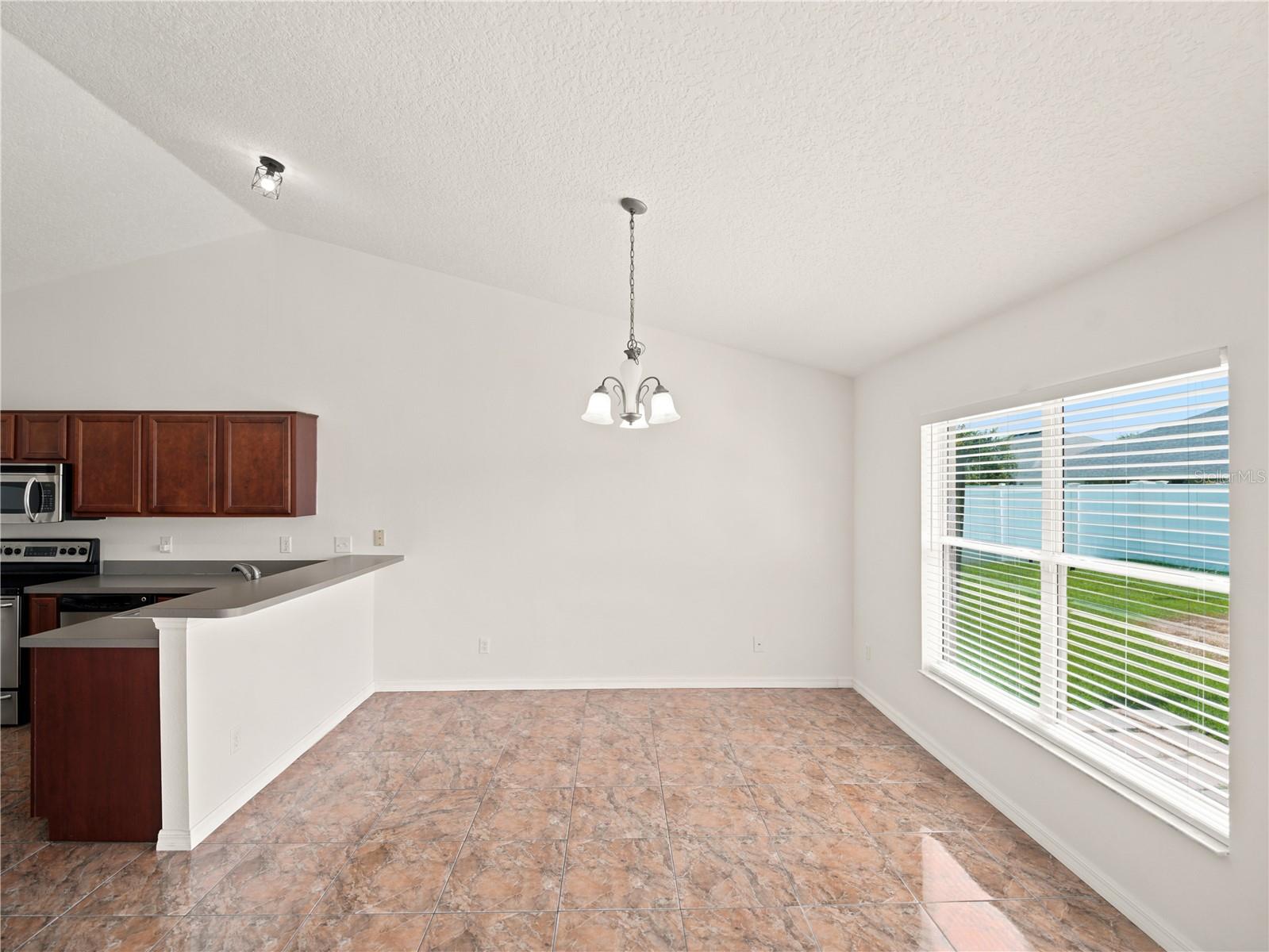 KEYSTONE POINTE PH 3 - Residential Lease