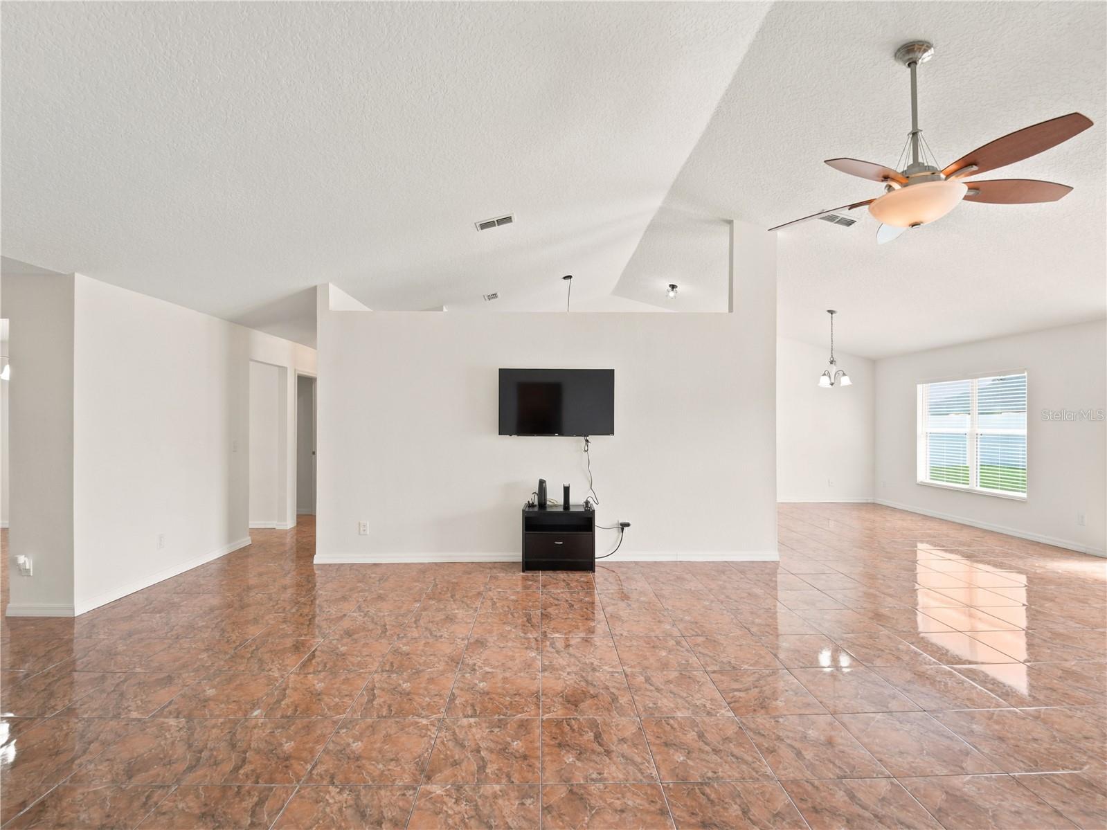 KEYSTONE POINTE PH 3 - Residential Lease