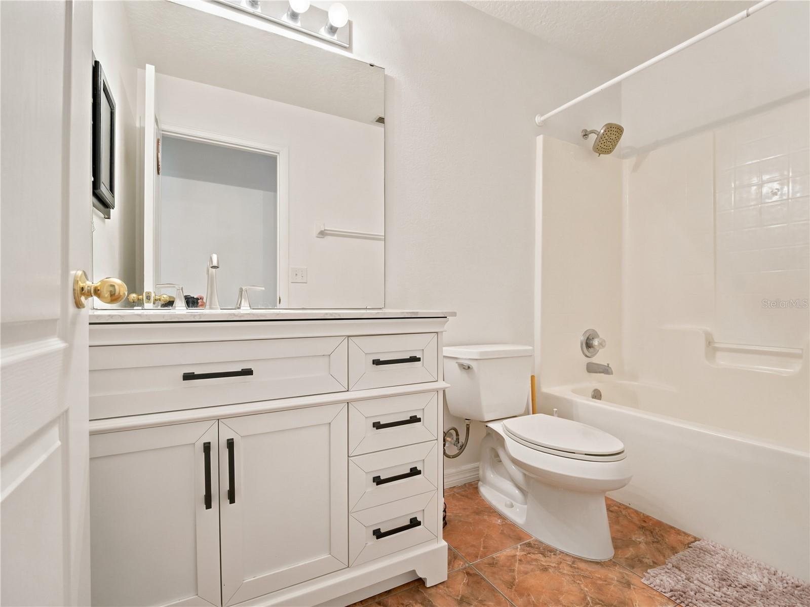 KEYSTONE POINTE PH 3 - Residential Lease