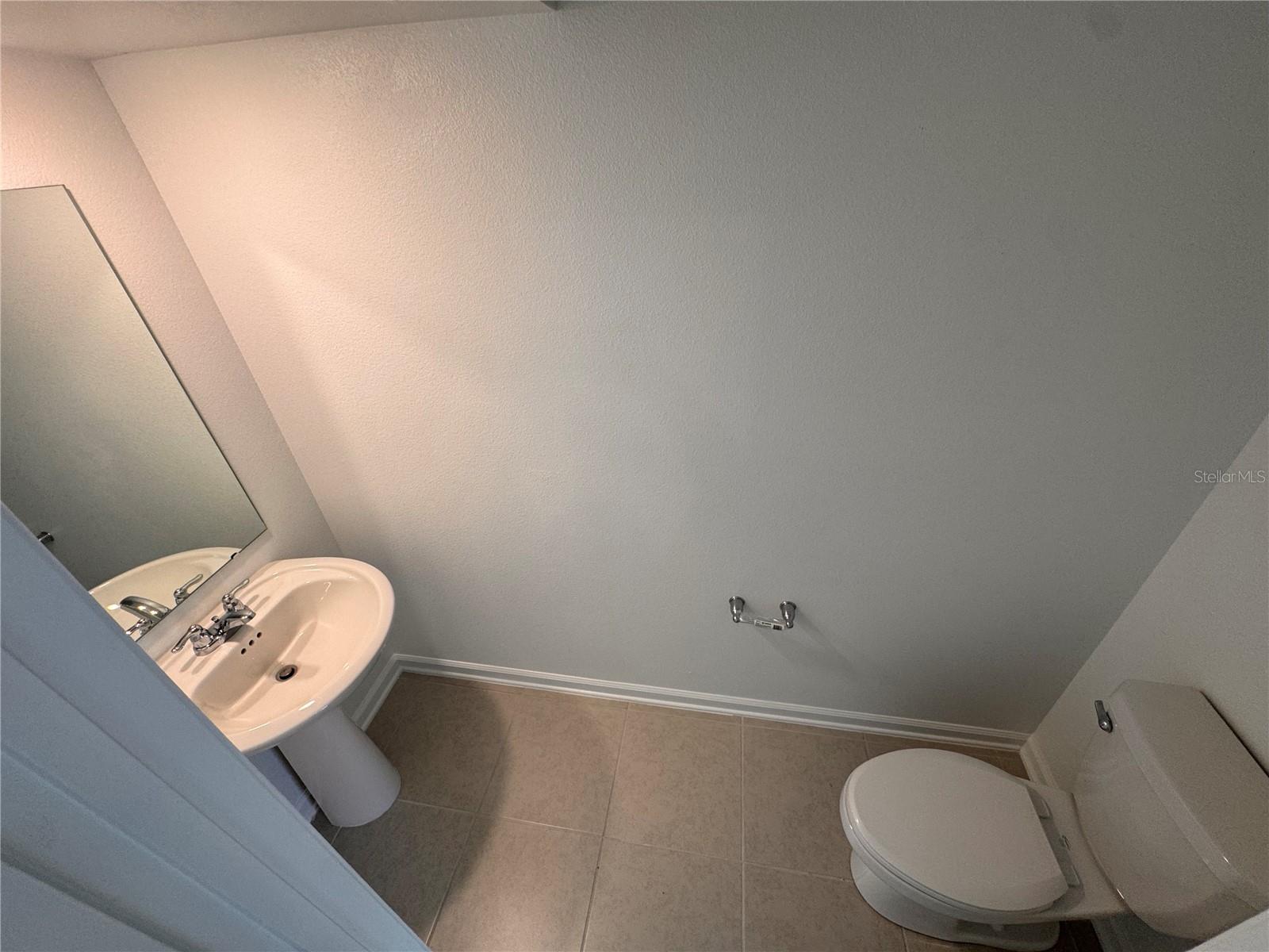 WELLNESS RDG PH 3 - Residential Lease