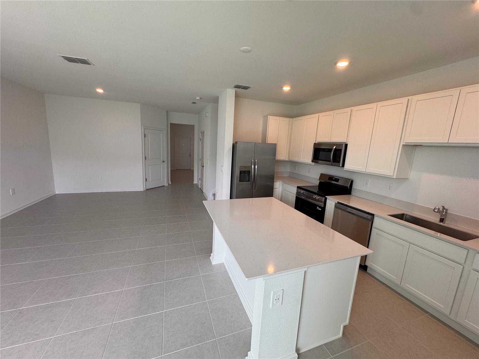 WELLNESS RDG PH 3 - Residential Lease