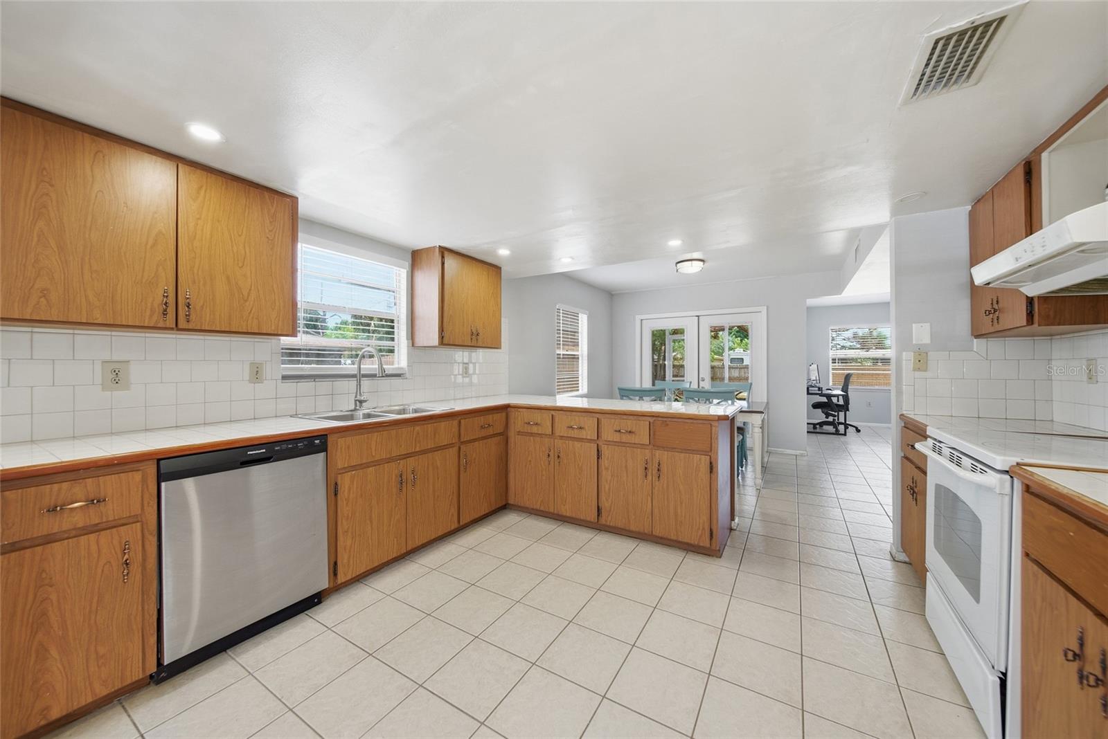 FAIRWAY ACRES UNIT FOUR - Residential