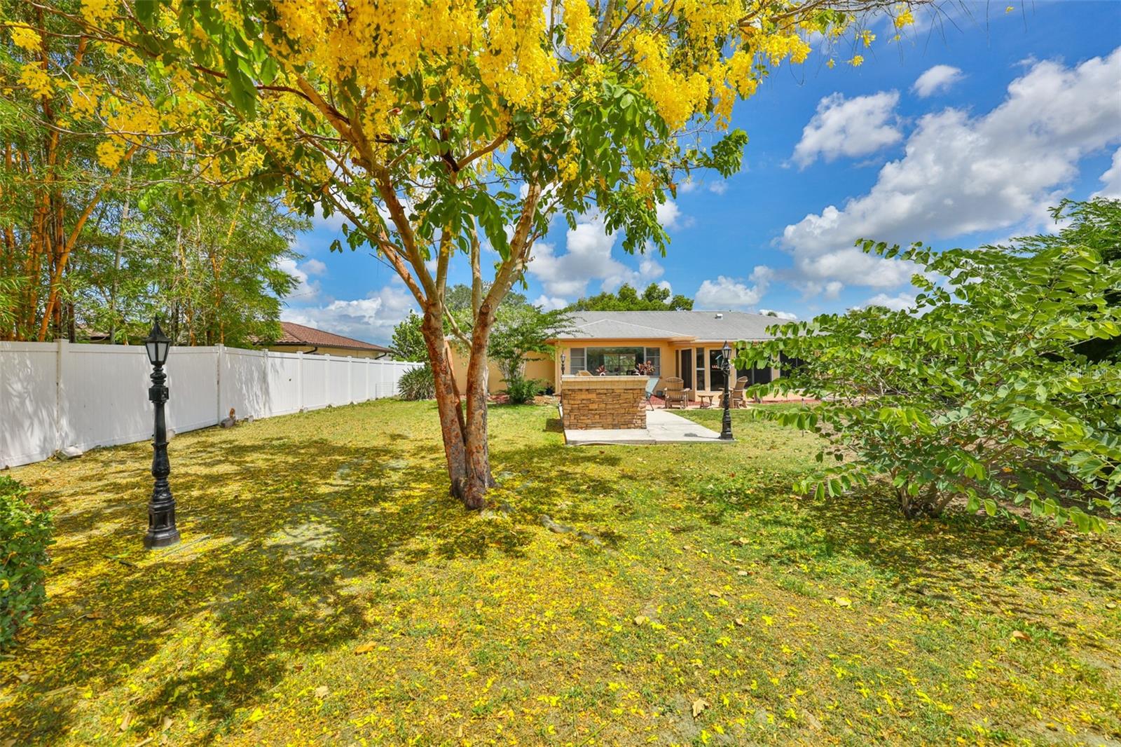 SUN CITY CENTER UNIT 32 - Residential