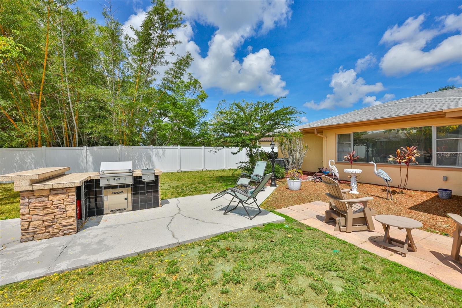 SUN CITY CENTER UNIT 32 - Residential