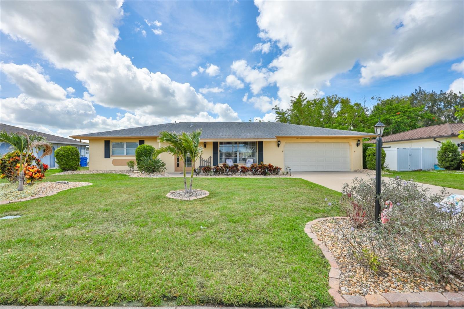 SUN CITY CENTER UNIT 32 - Residential