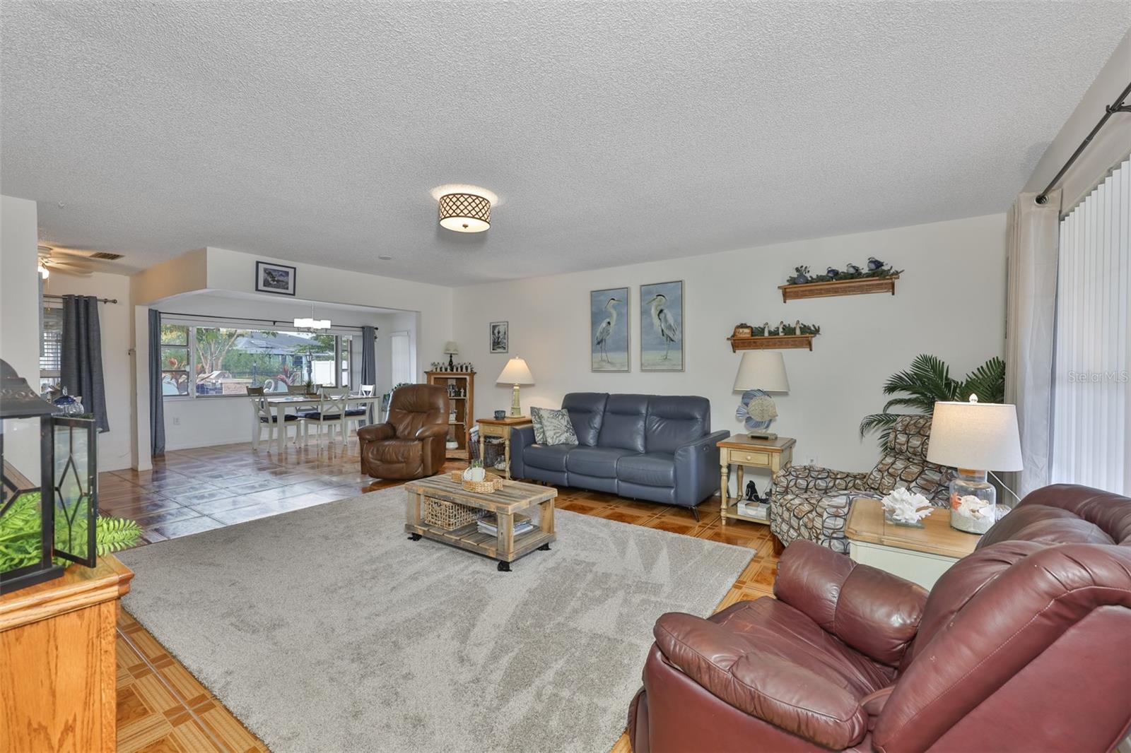 SUN CITY CENTER UNIT 32 - Residential