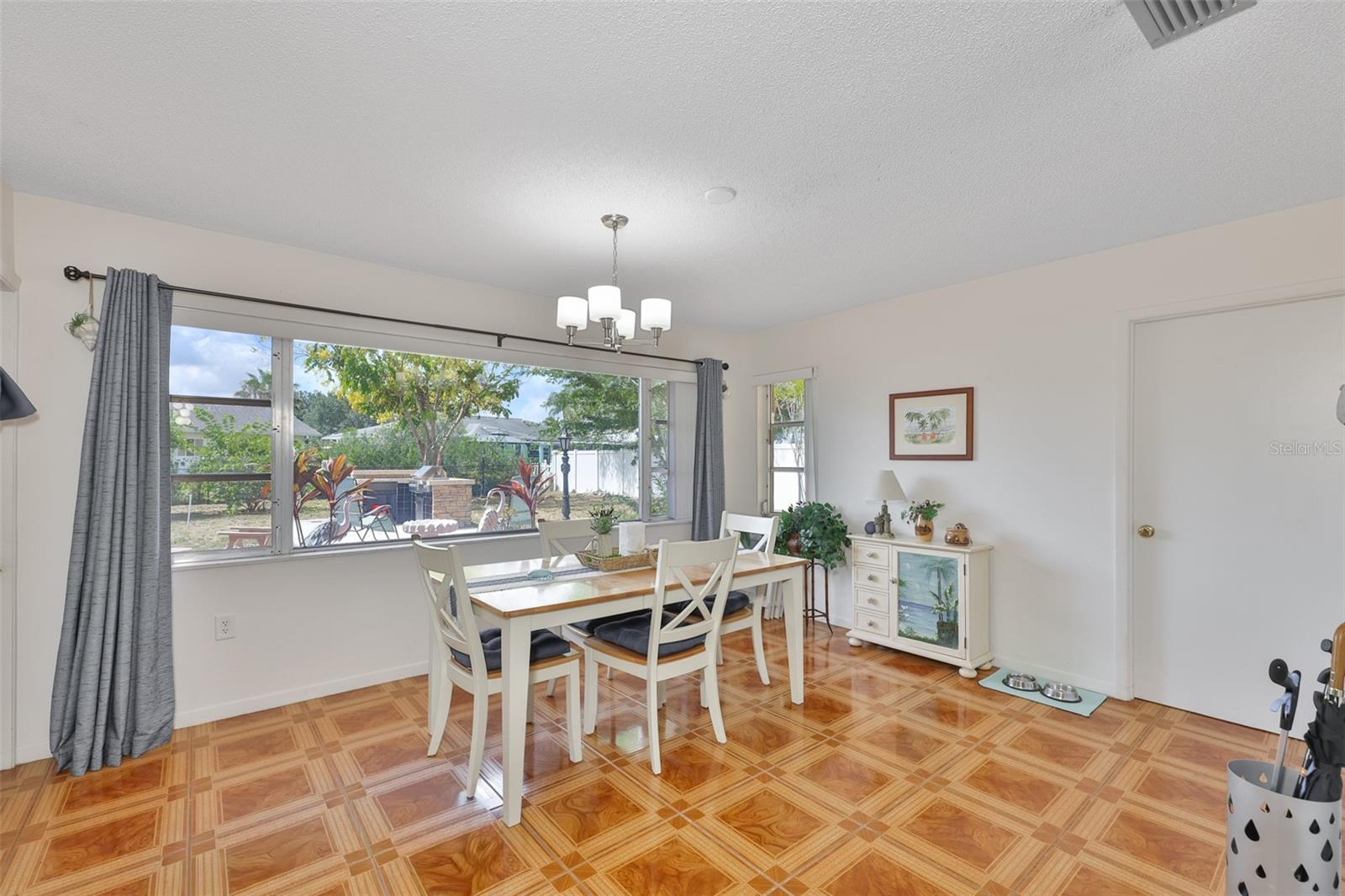 SUN CITY CENTER UNIT 32 - Residential