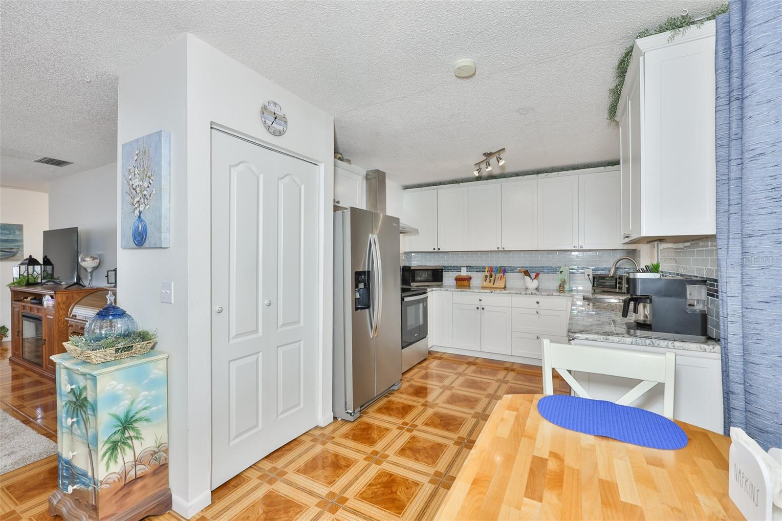 SUN CITY CENTER UNIT 32 - Residential