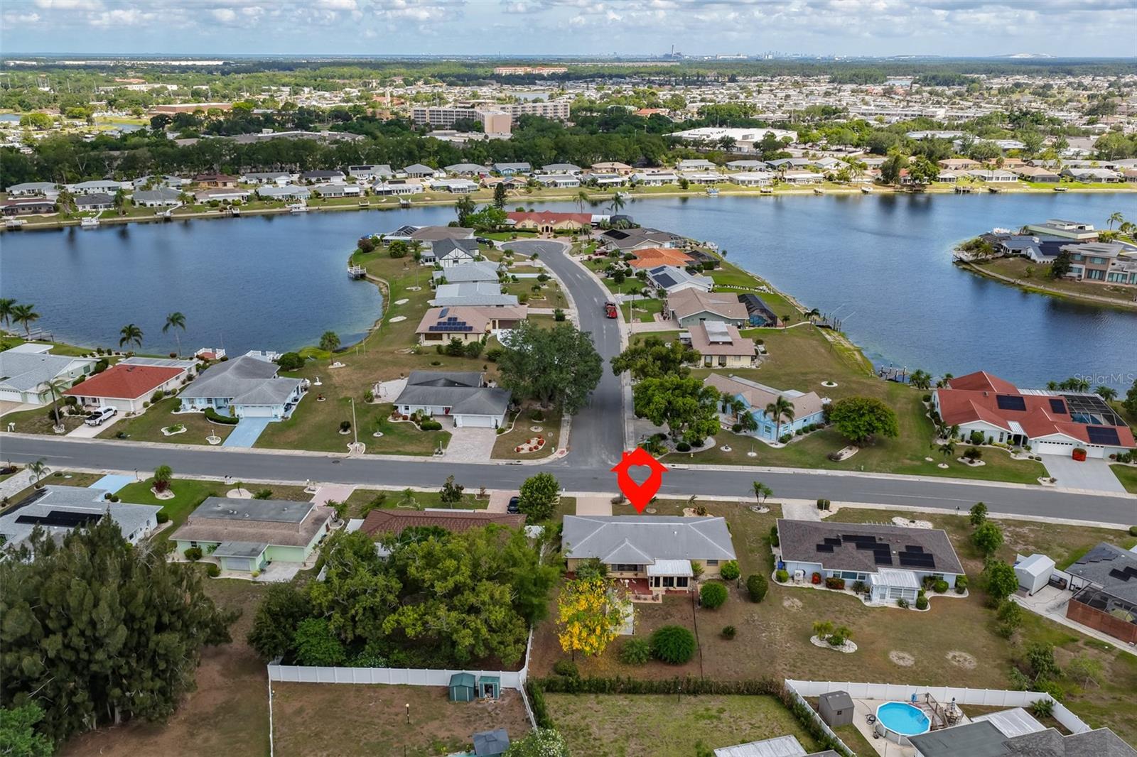 SUN CITY CENTER UNIT 32 - Residential