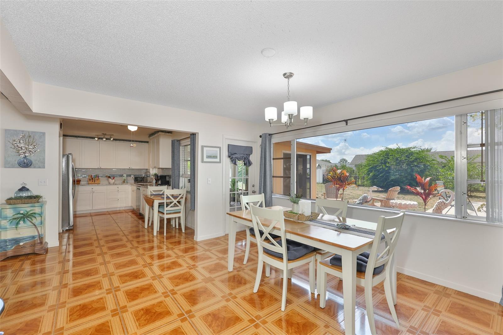 SUN CITY CENTER UNIT 32 - Residential