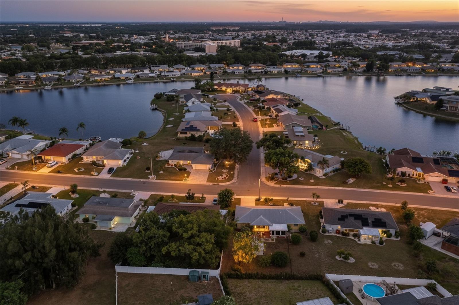 SUN CITY CENTER UNIT 32 - Residential