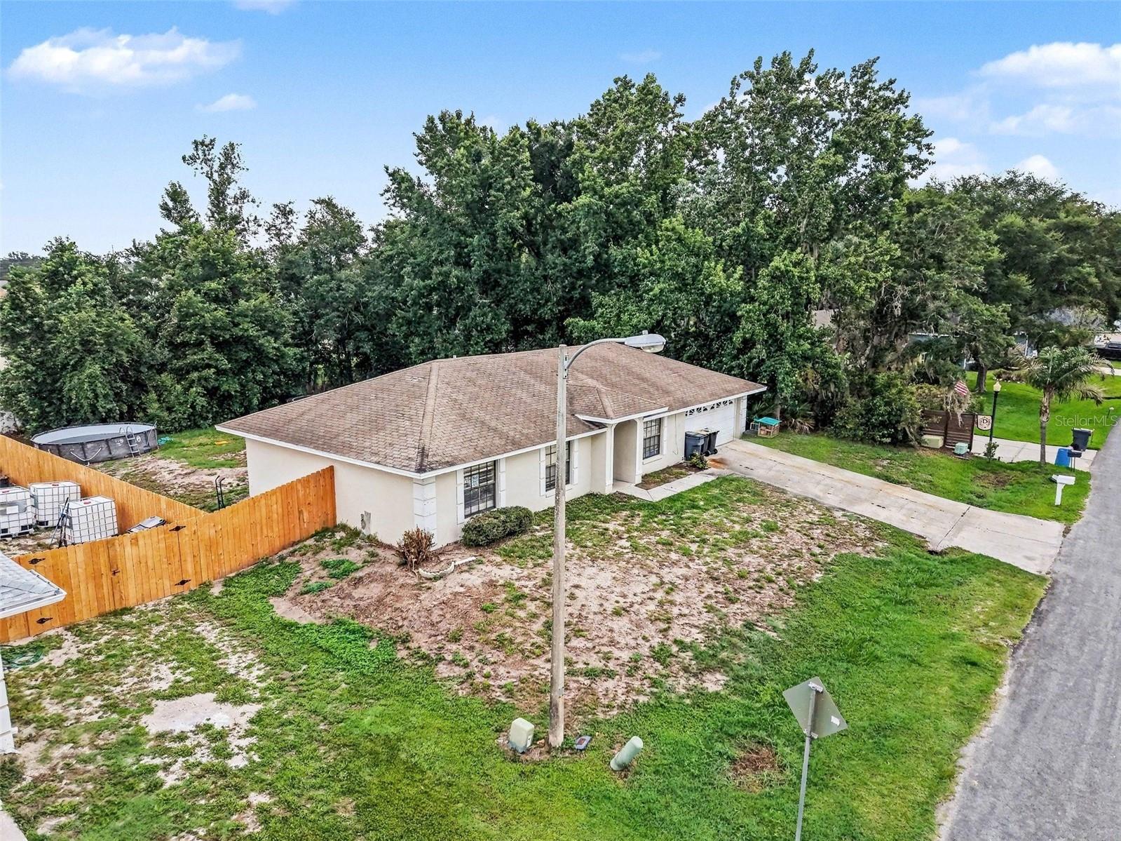 WEST OAKS - Residential