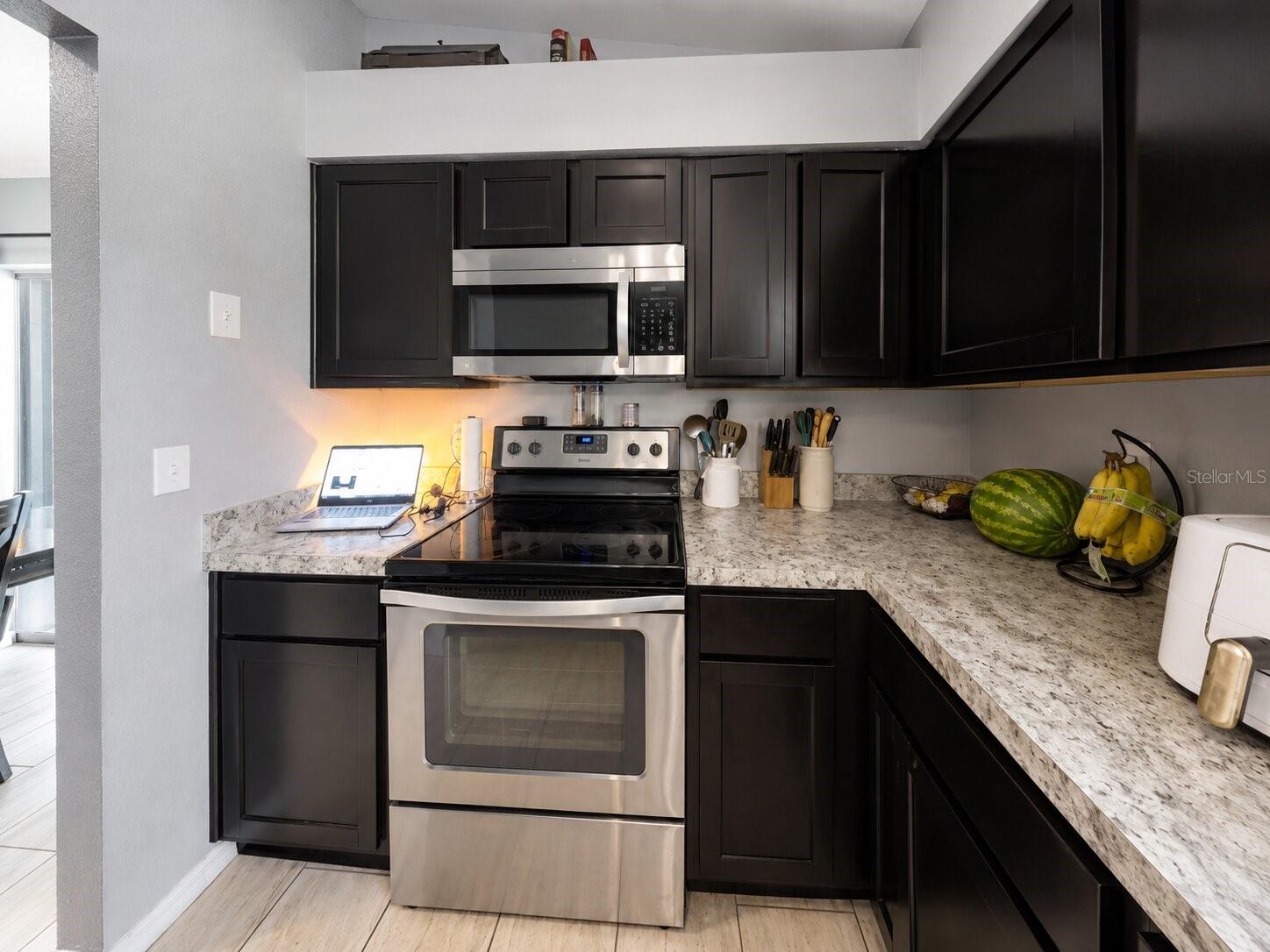 WEST OAKS - Residential