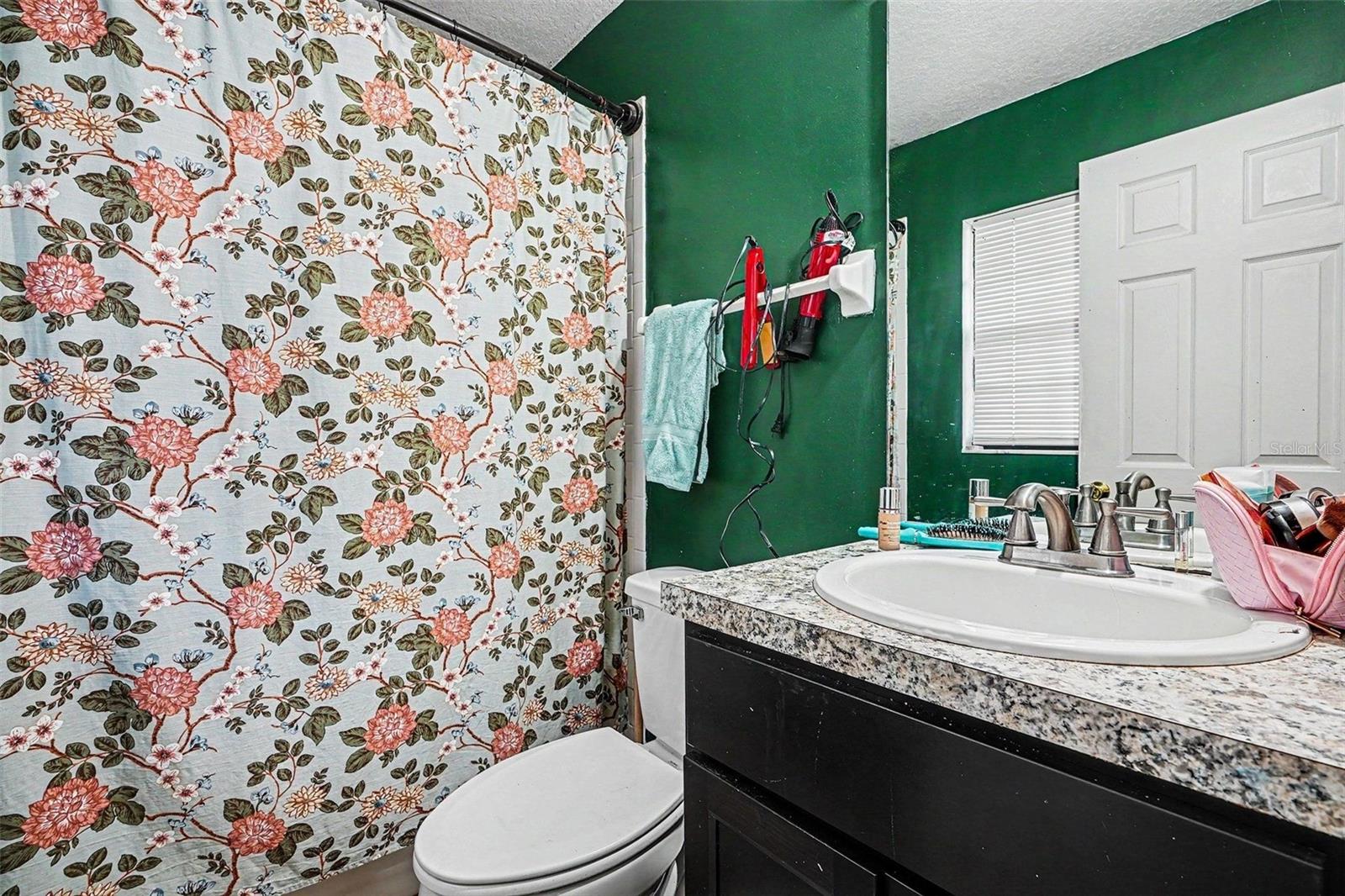 WEST OAKS - Residential