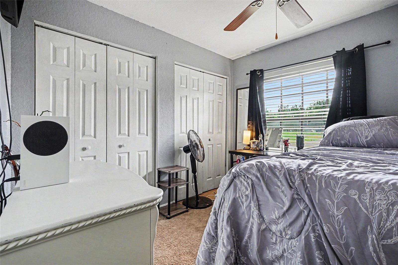 WEST OAKS - Residential
