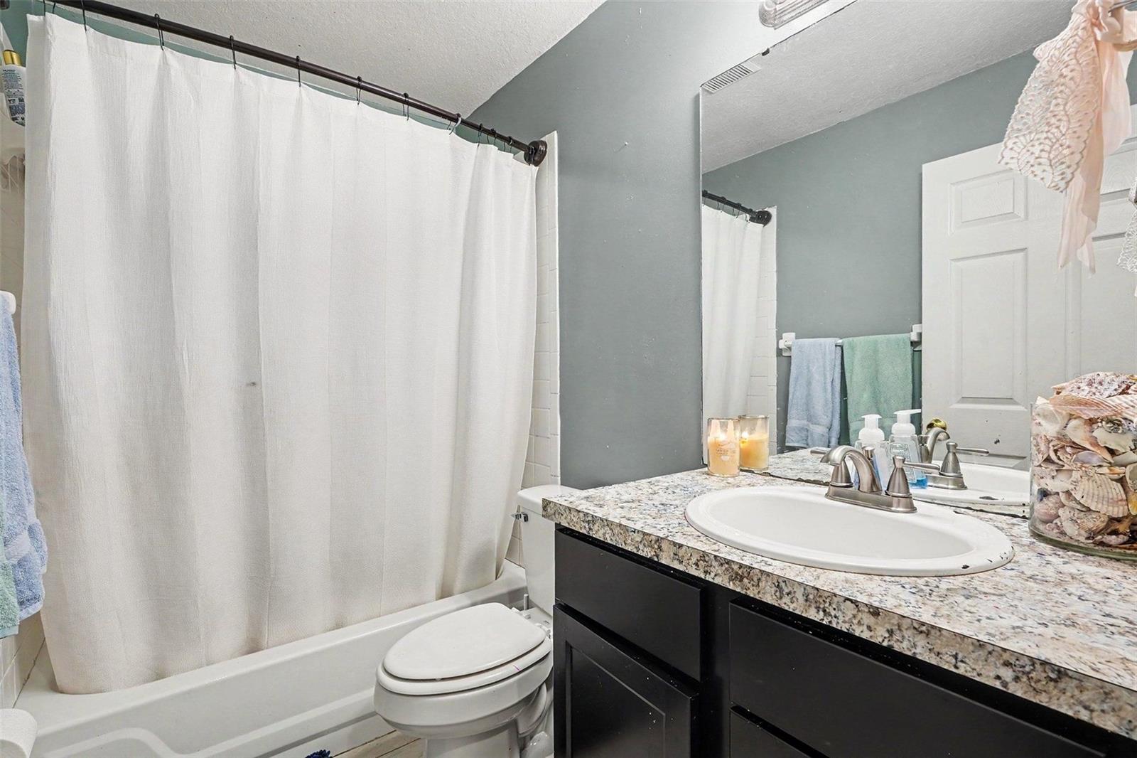 WEST OAKS - Residential