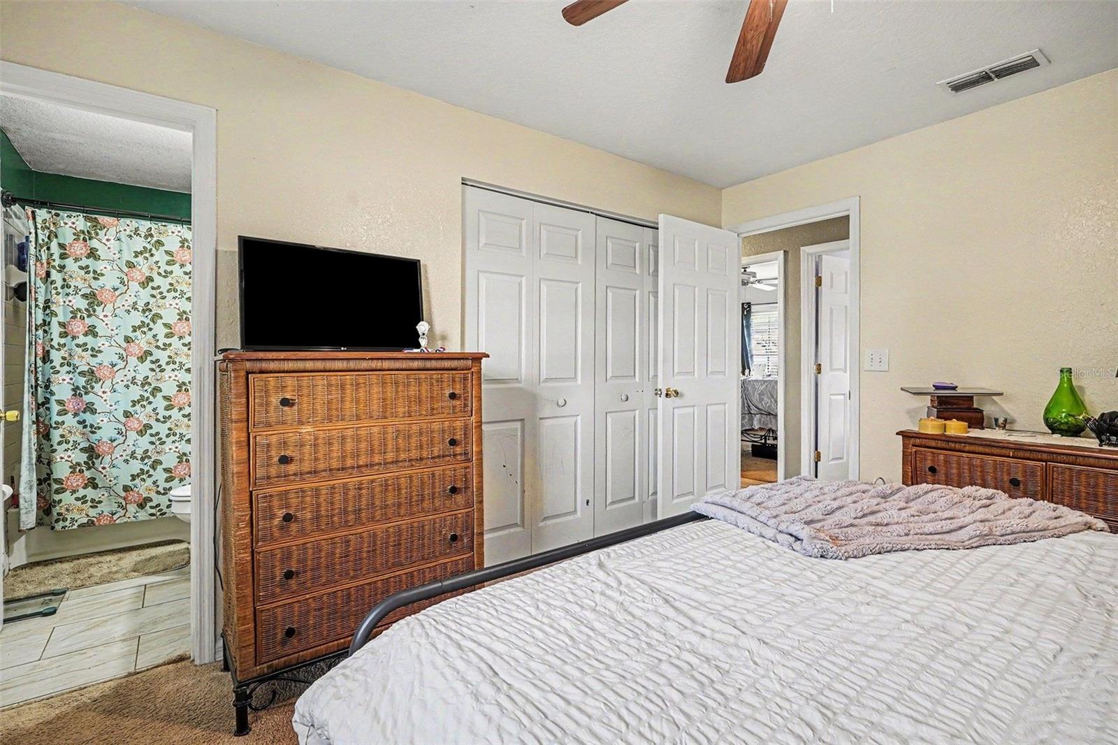WEST OAKS - Residential
