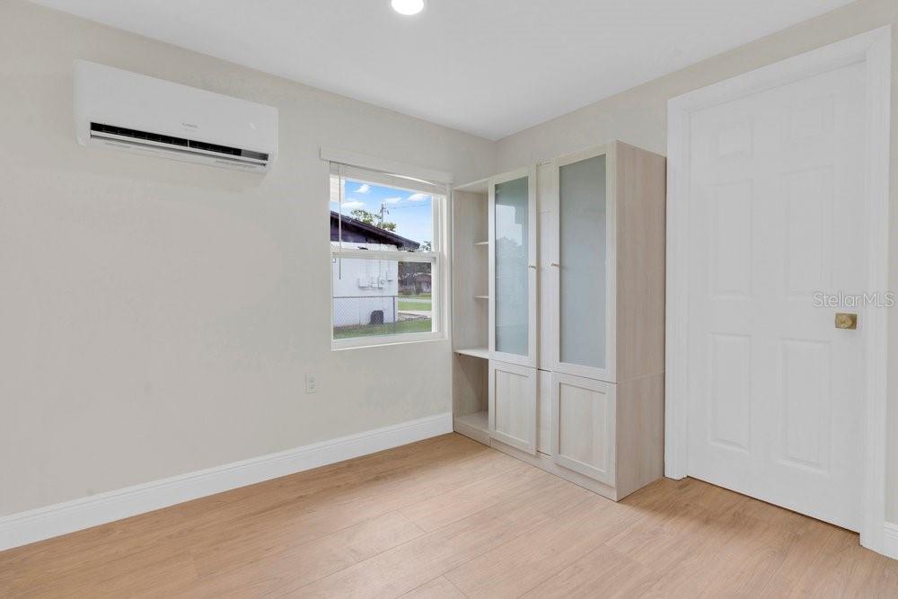 PINEVIEW - Residential