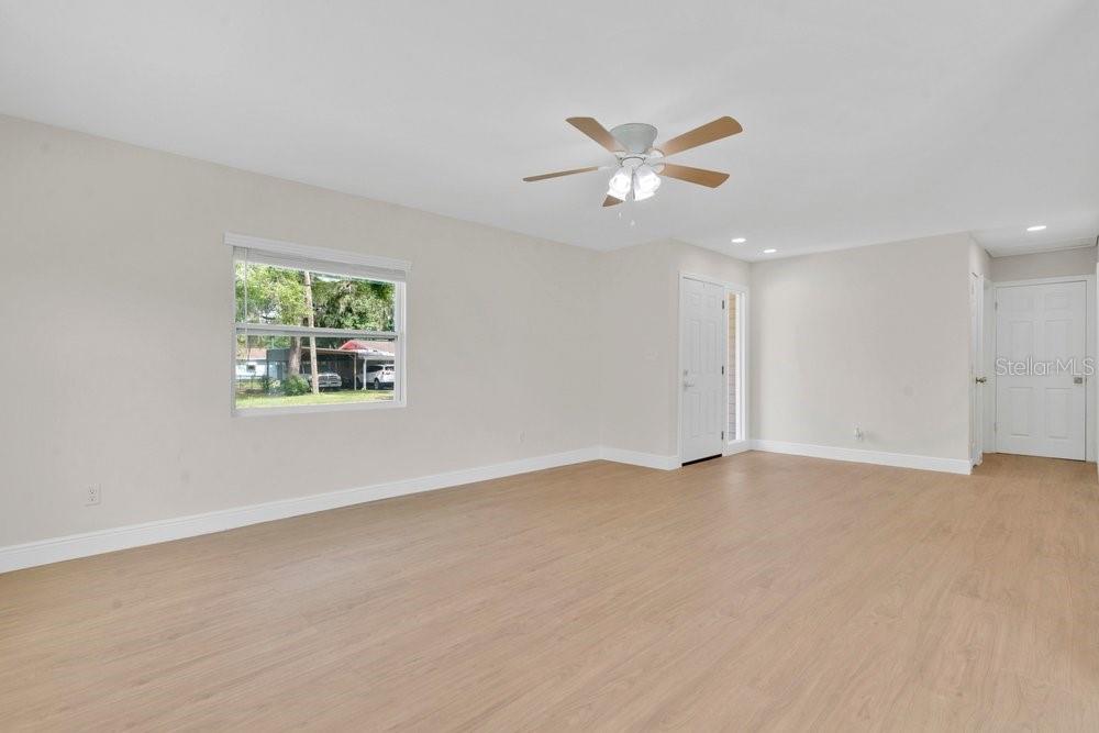 PINEVIEW - Residential