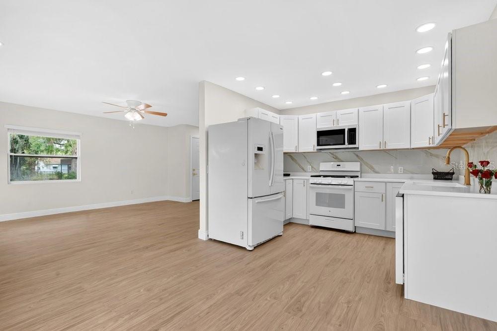 PINEVIEW - Residential