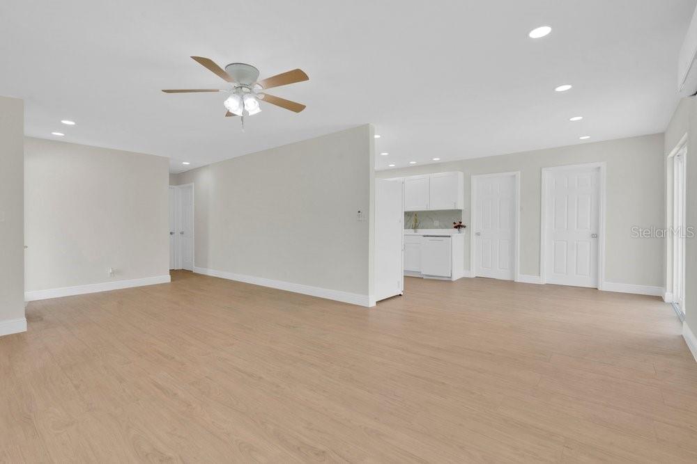 PINEVIEW - Residential