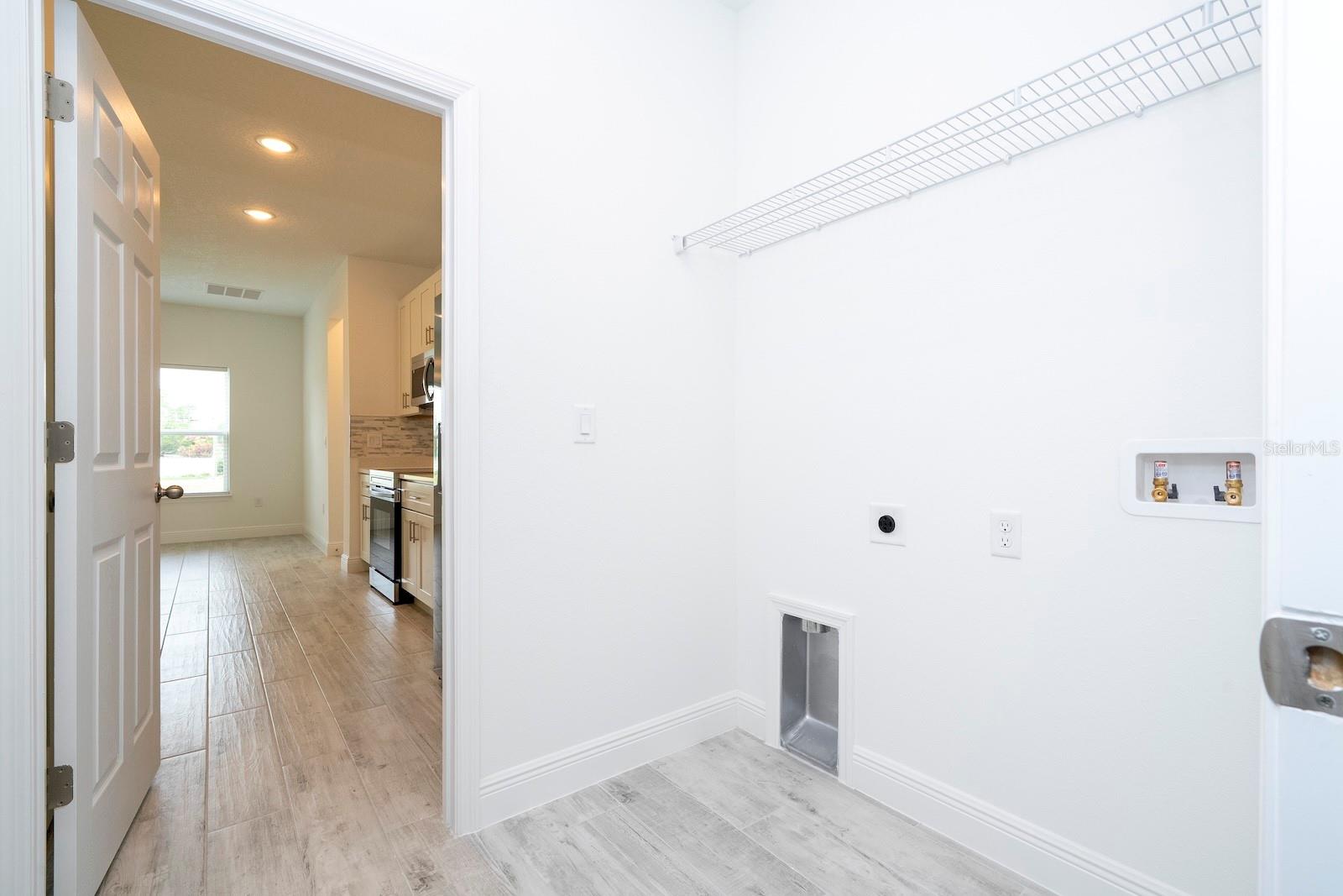 MARION OAKS UN 4 - Residential