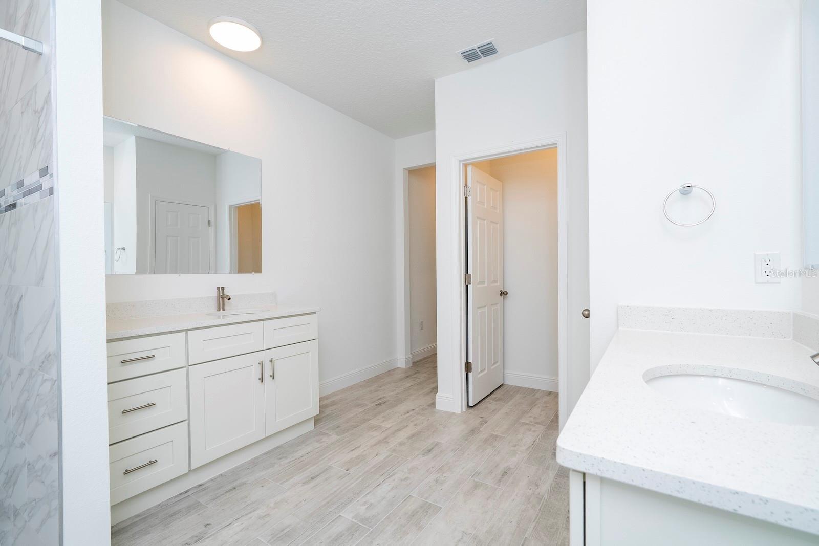 MARION OAKS UN 4 - Residential