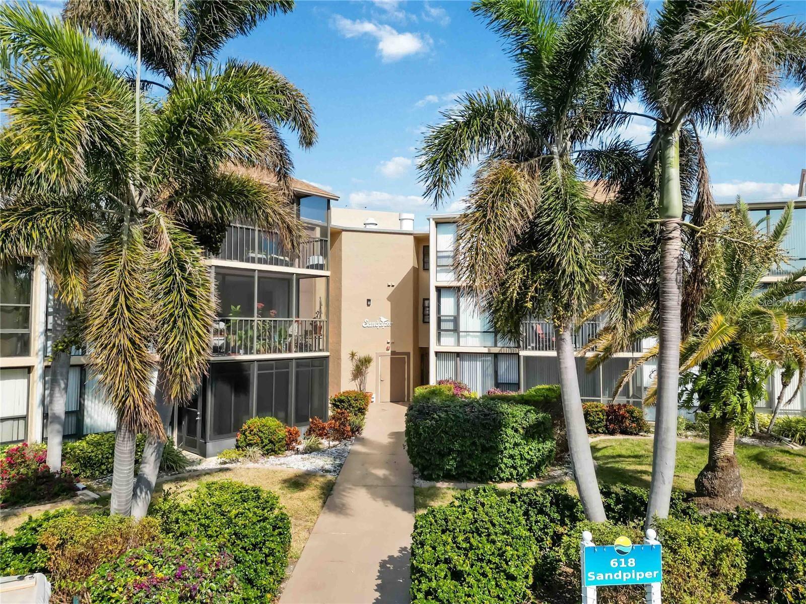 SANDPIPER APTS CONDO - BIRD BAY VILLAGE - Residential