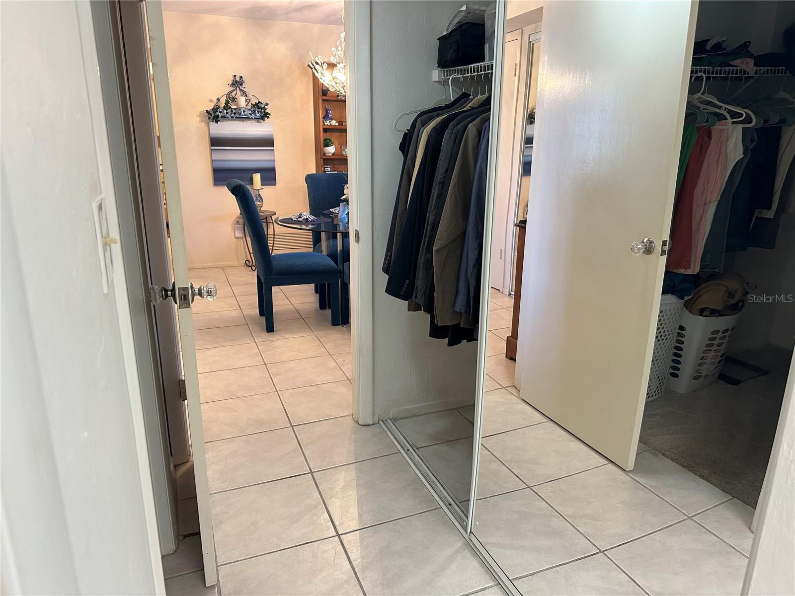 SANDPIPER APTS CONDO - BIRD BAY VILLAGE - Residential